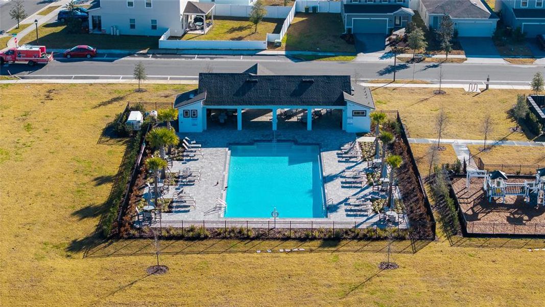 Community amenities in Lakewood Park, Deland (Image 9).