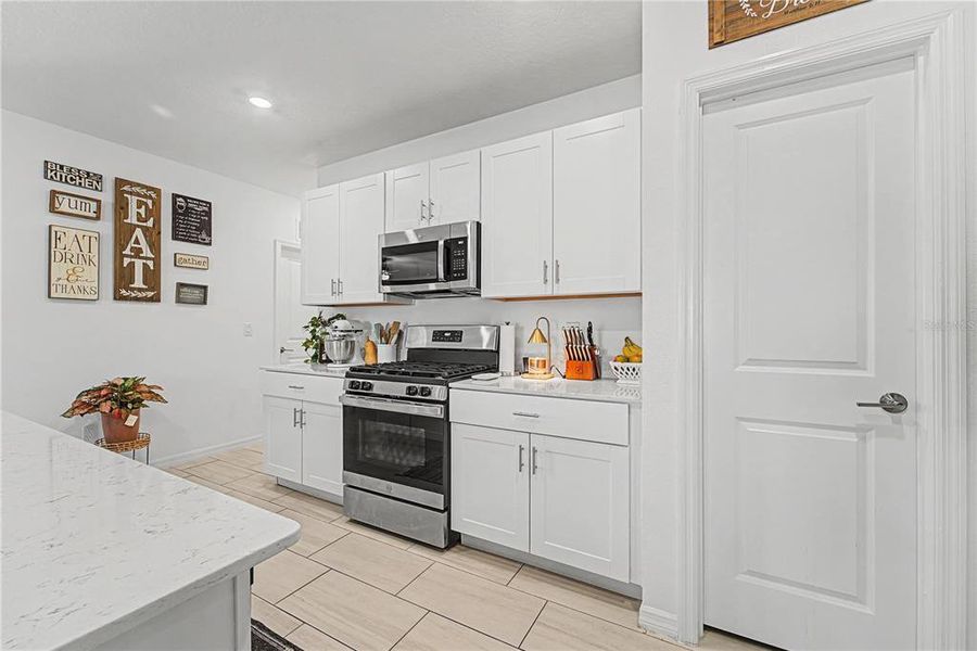 Furnished interior view inside a new home in Two Rivers, Zephyrhills (Image 7).