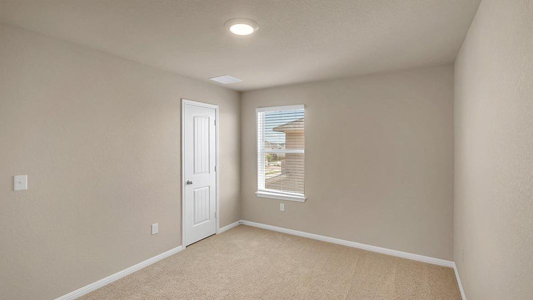 Spacious, unfurnished interior of a new home in Bar W Ranch, Leander (Image 12).