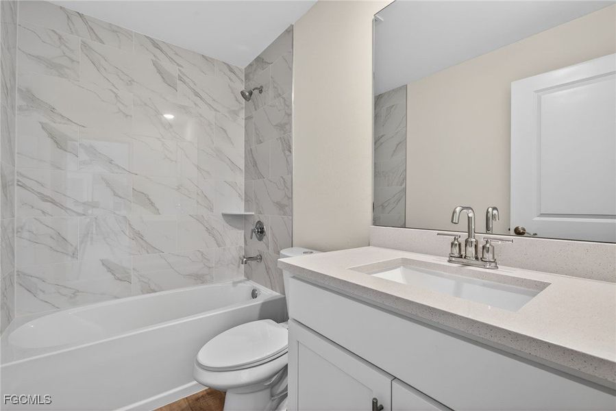 Furnished interior view inside a new home in Cape Coral, Cape Coral (Image 12).