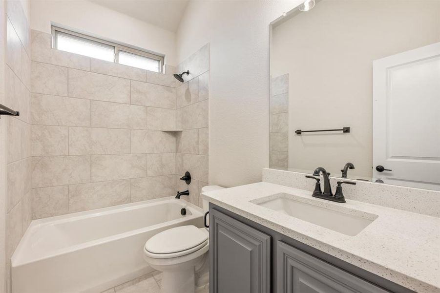 Image 28 of a home in Stone River Glen 60s.