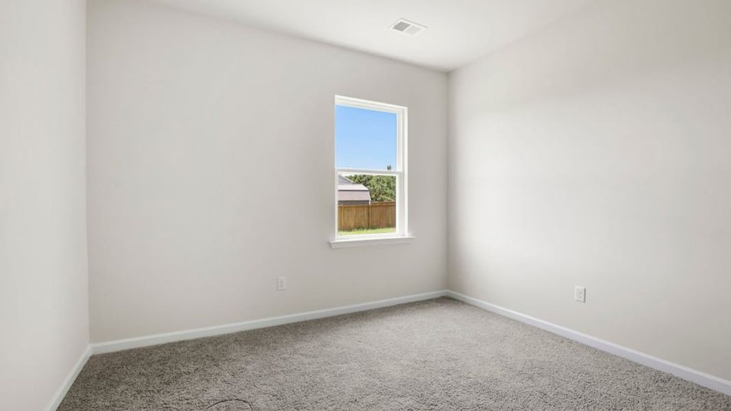 Spacious, unfurnished interior of a new home in Palmetto Valley, Anderson (Image 23).