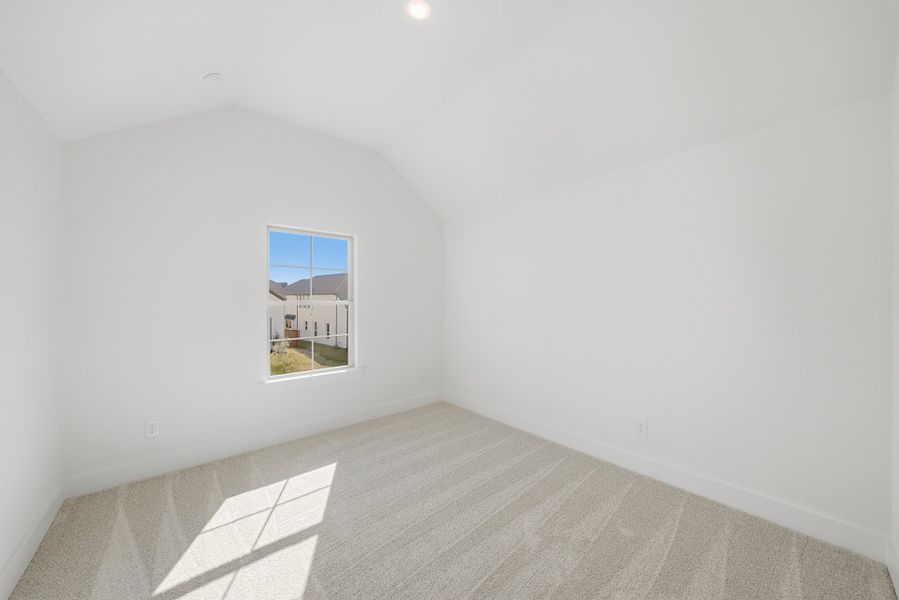 Spacious, unfurnished interior of a new home in Tavolo Park, Fort Worth (Image 33). Spacious, unfurnished interior of a new home in Tavolo Park, Fort Worth (Image 33).