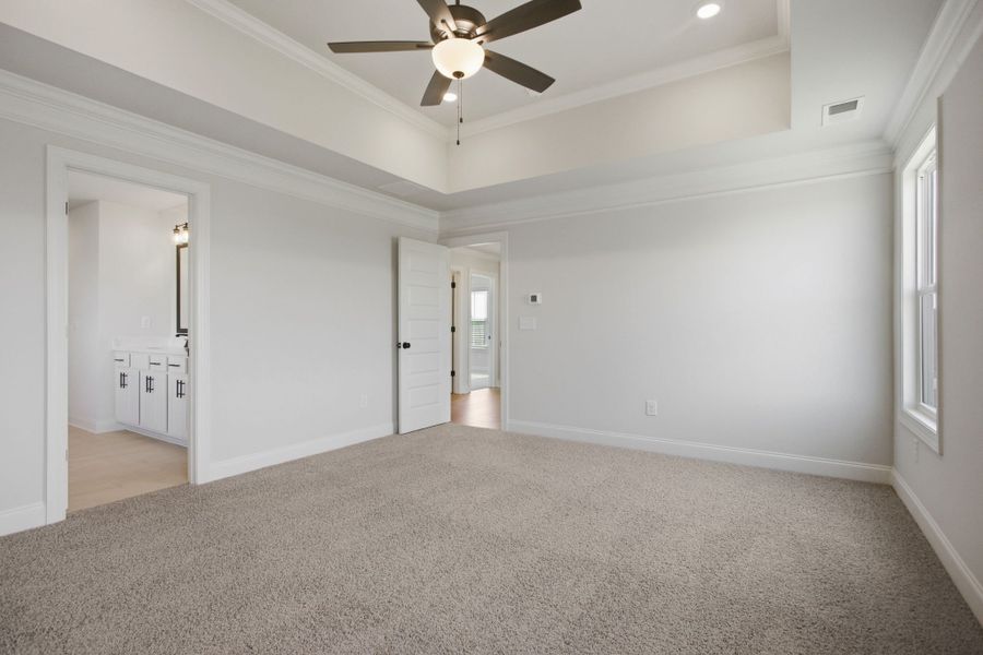Spacious, unfurnished interior of a new home in Cherokee Knoll, Williamston (Image 24).