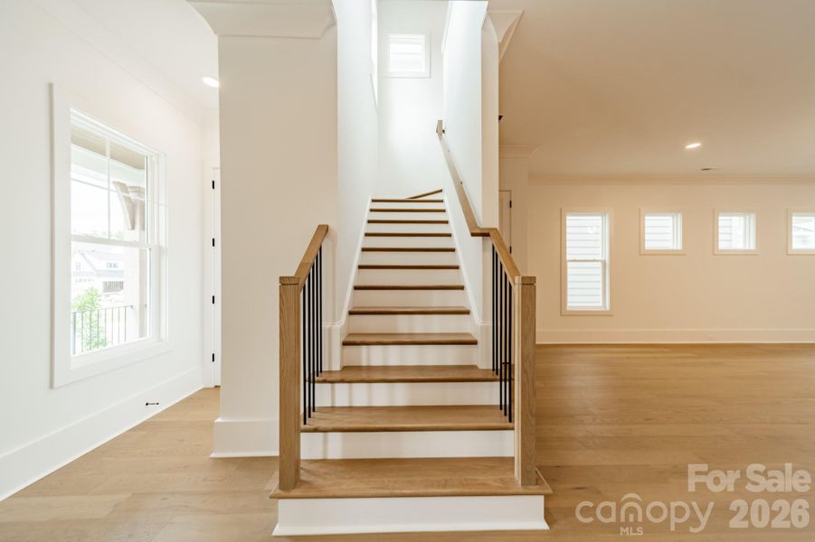 Spacious, unfurnished interior of a new home in , Davidson (Image 27).