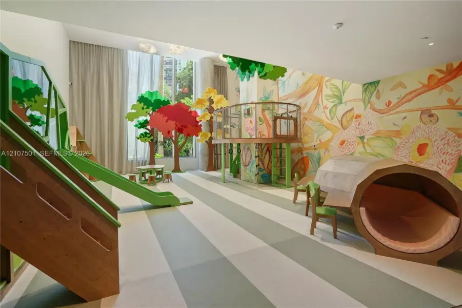 Community amenities in , Miami (Image 51).
