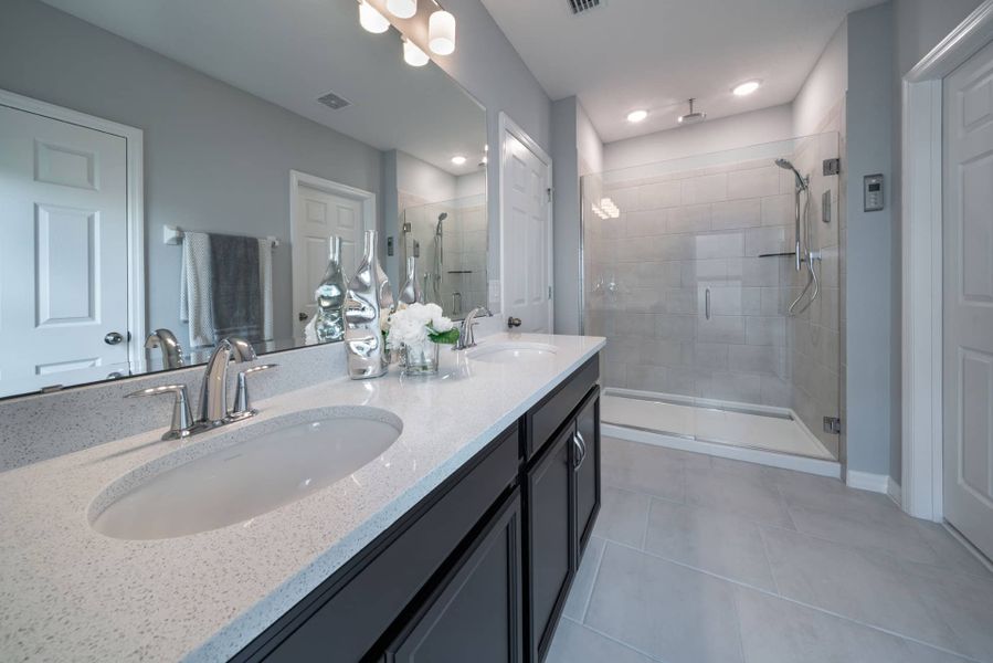 Primary Bathroom | Selby Flex | New Homes in Florida | Landsea Homes