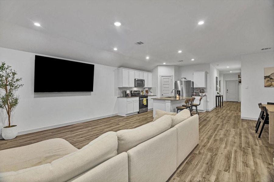 Furnished interior view inside a new home in , Baytown (Image 6).