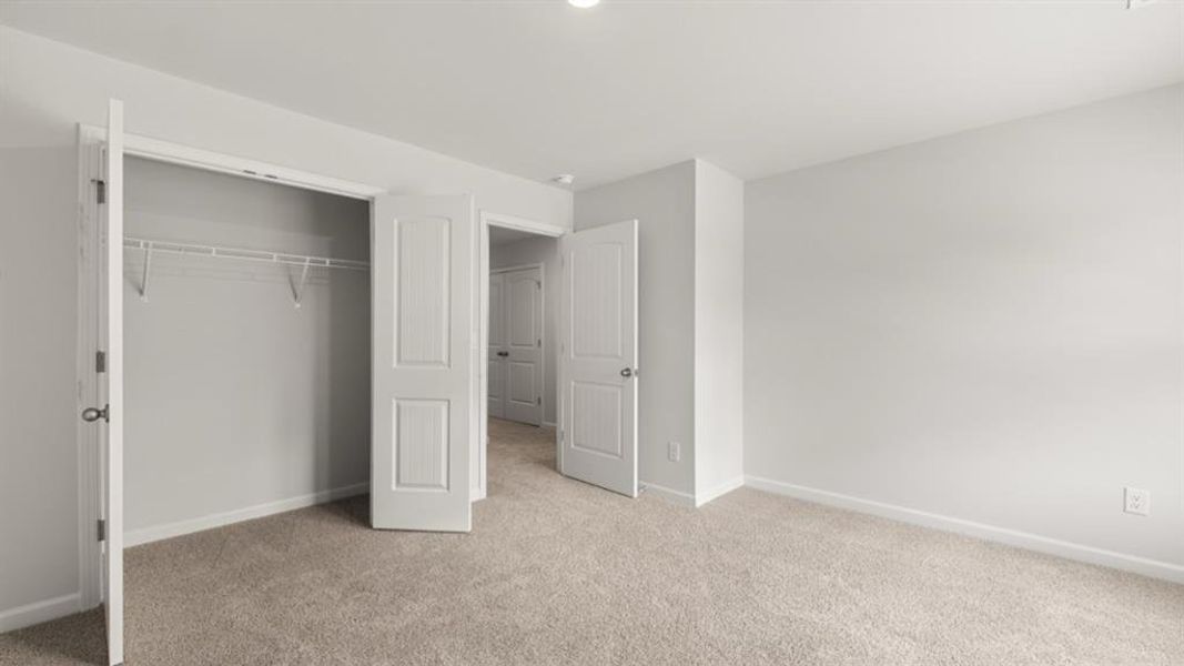 Spacious, unfurnished interior of a new home in Lost Creek, Dallas (Image 42).