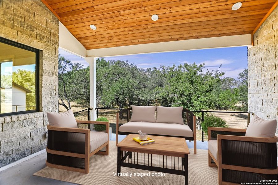 Exterior details and patio area of a home in , Horseshoe Bay (Image 26).