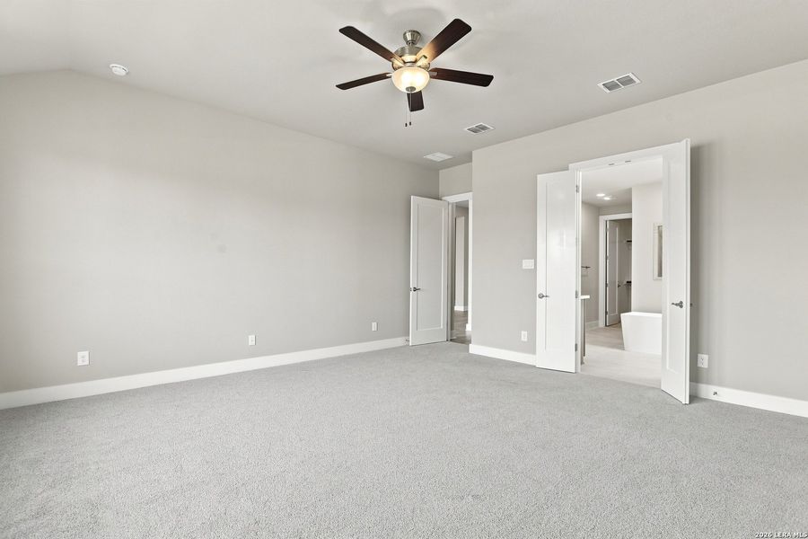 Spacious, unfurnished interior of a new home in Legacy at Lake Dunlap, New Braunfels (Image 19). Spacious, unfurnished interior of a new home in Legacy at Lake Dunlap, New Braunfels (Image 19).