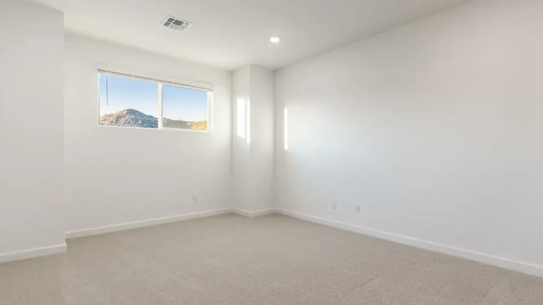 Spacious, unfurnished interior of a new home in Aloravita, Peoria (Image 35).