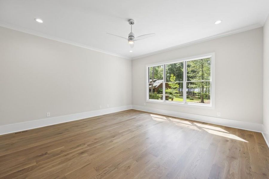Spacious, unfurnished interior of a new home in , Buckhead (Image 34).