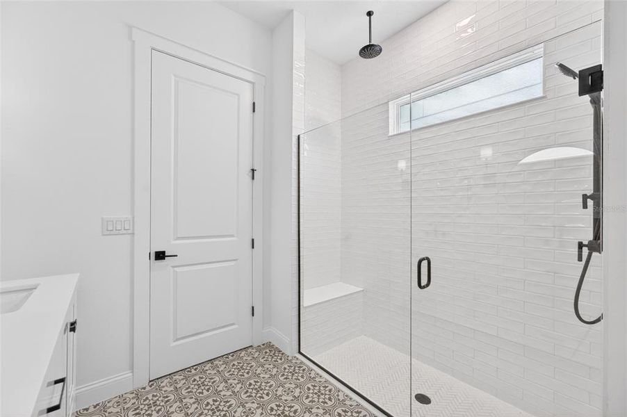 Image 49 of a home in .