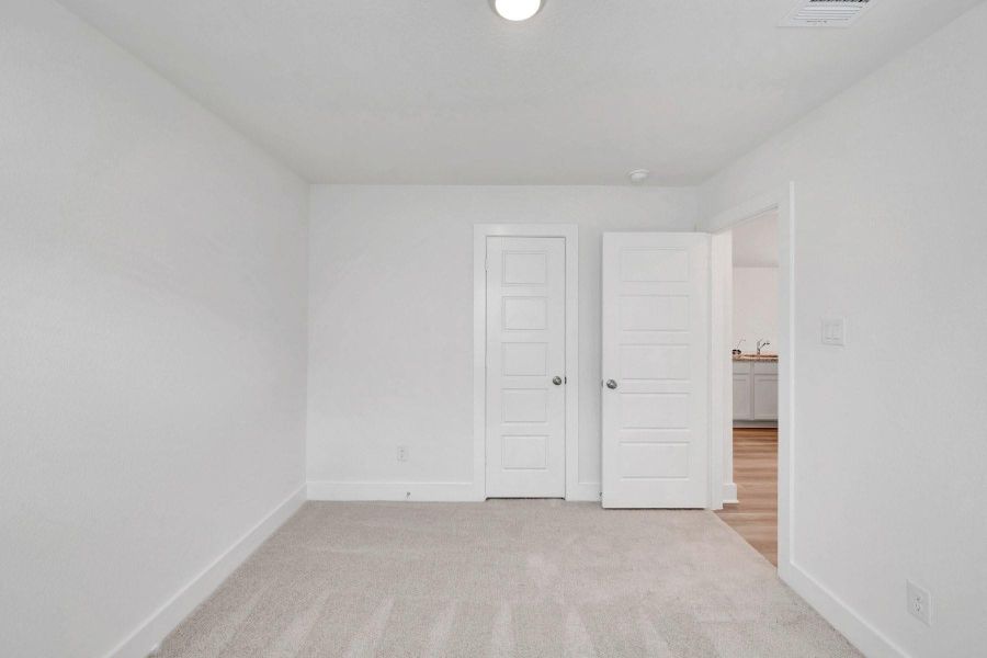 Spacious, unfurnished interior of a new home in Miller's Pond, Rosenberg (Image 20). Spacious, unfurnished interior of a new home in Miller's Pond, Rosenberg (Image 20).