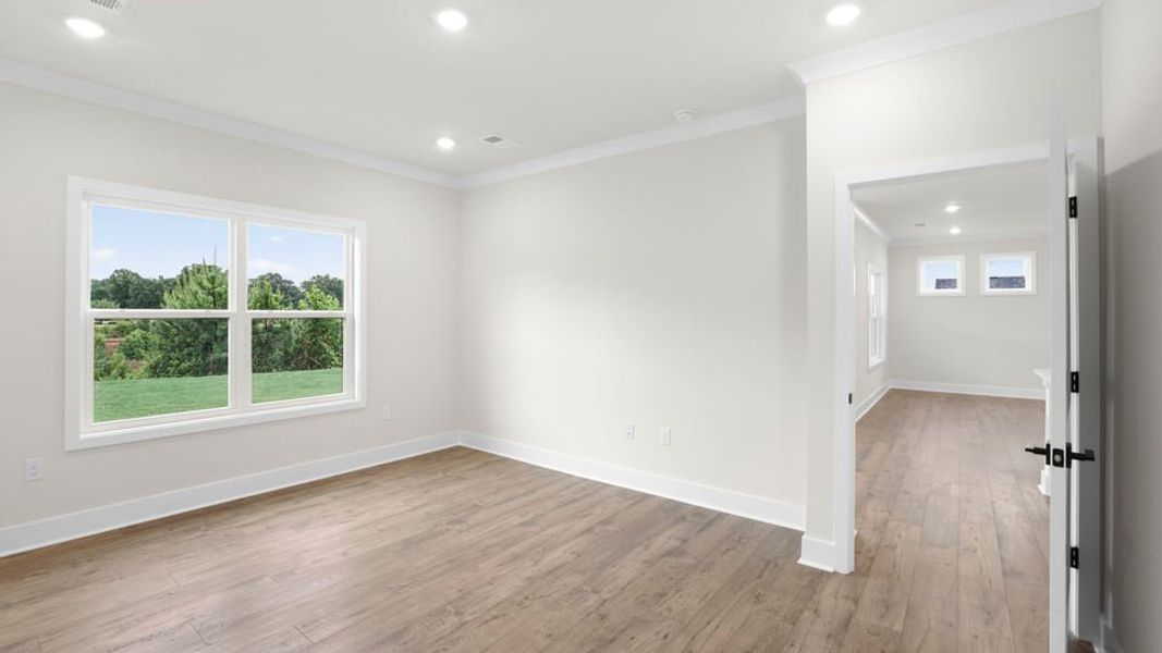 Spacious, unfurnished interior of a new home in Adams Glen, Greenville (Image 25).