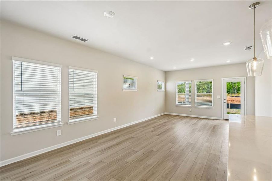 Spacious, unfurnished interior of a new home in Martin Springs - Reserve Series, Lawrenceville (Image 23).