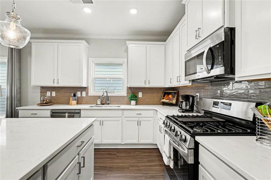 Furnished interior view inside a new home in , Villa Rica (Image 16).