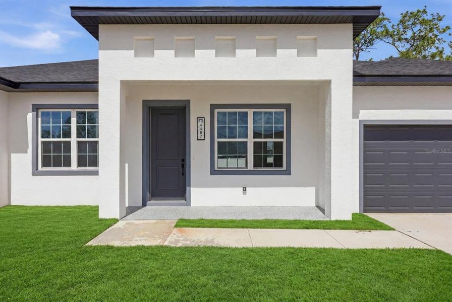 Exterior details and patio area of a home in , Ocala (Image 3).