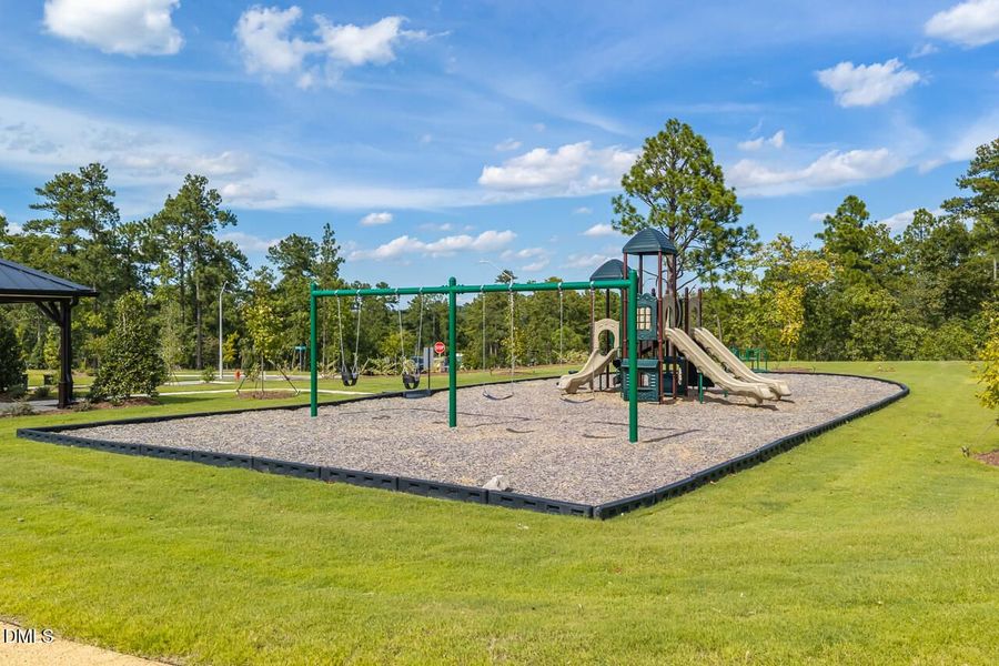 Community amenities in Montrose, Aberdeen (Image 42).