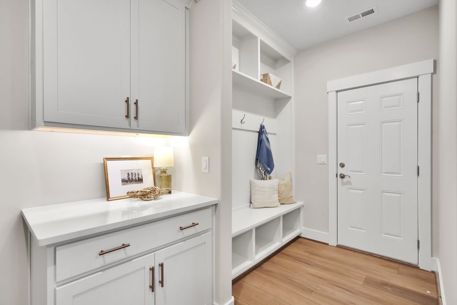 Representative furnished interior of a home built from the Bar Harbour I by Kent Homes in Oyster Harbour, Supply (Image 153).