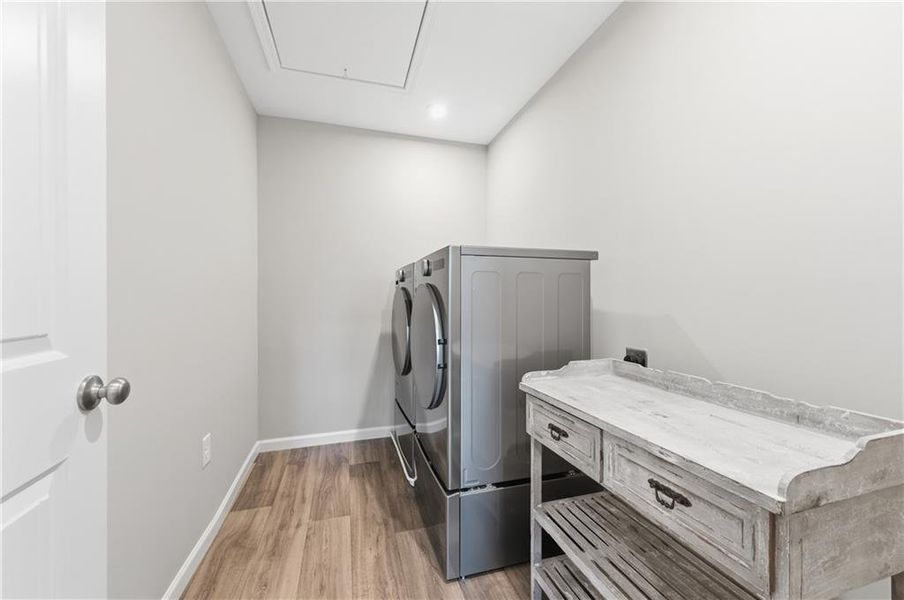 Furnished interior view inside a new home in Twin Lakes, Hoschton (Image 14).