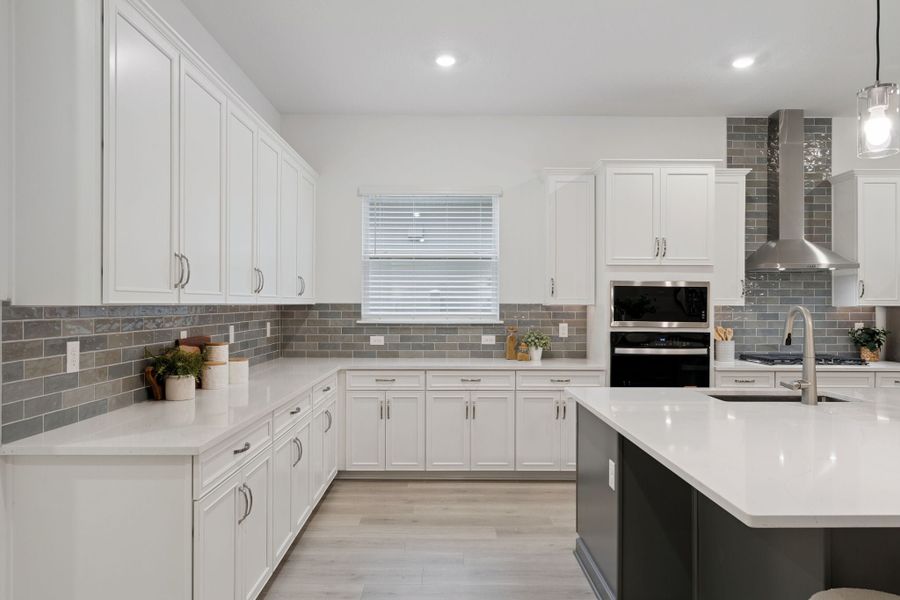 4br New Home in Windermere, FL.  - Slide 46