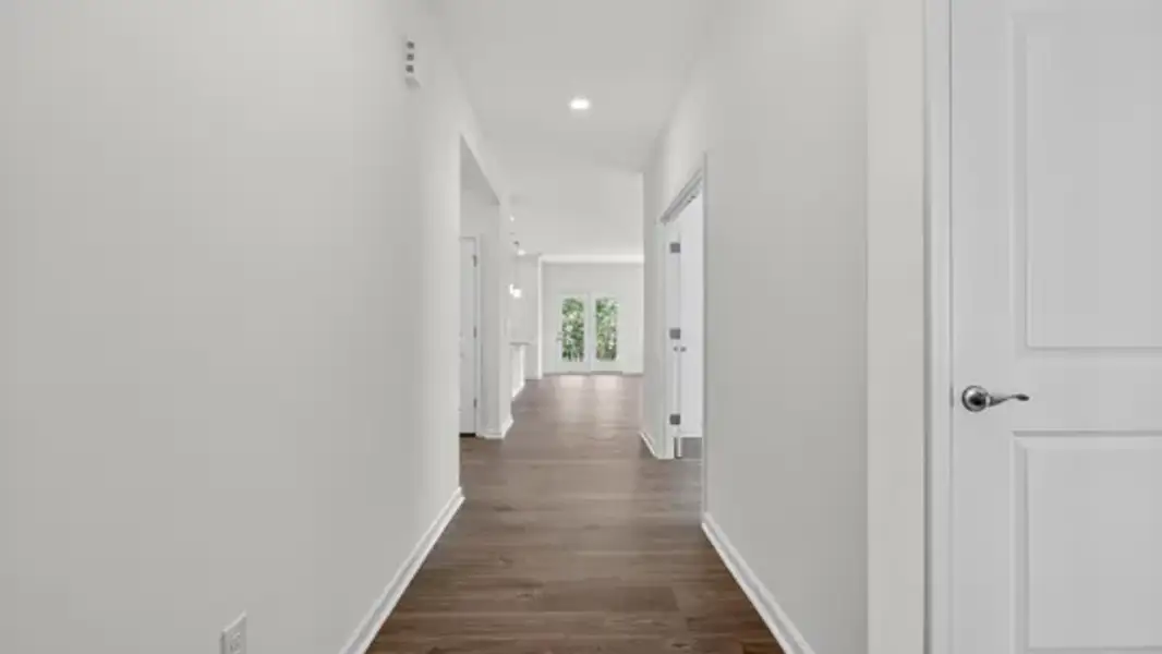 Spacious, unfurnished interior of a new home in The Villas at Galvins Ridge, Sanford (Image 12).