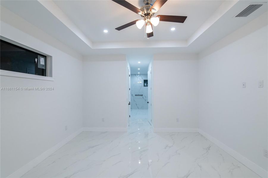 Image 50 of a home in .