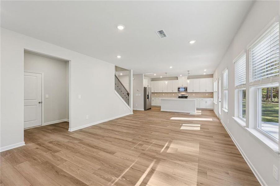 Spacious, unfurnished interior of a new home in The Oaks at Dawson, Dawsonville (Image 19).
