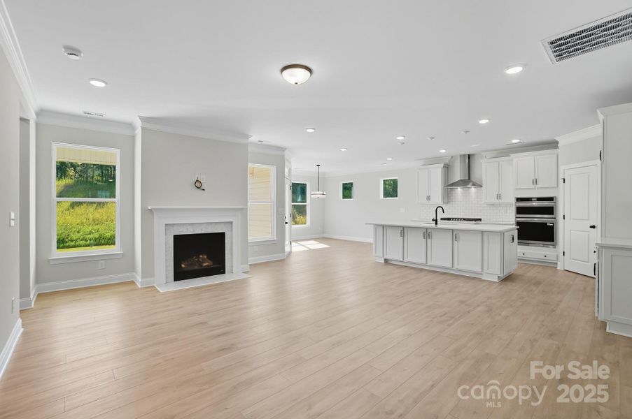 Image 36 of a home in .