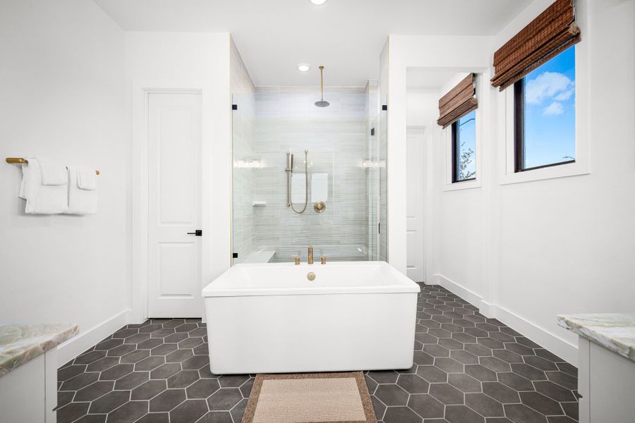 Representative furnished interior of a home built from the Gillett by Pulte Homes in Kuempel Farms, Pflugerville (Image 57).