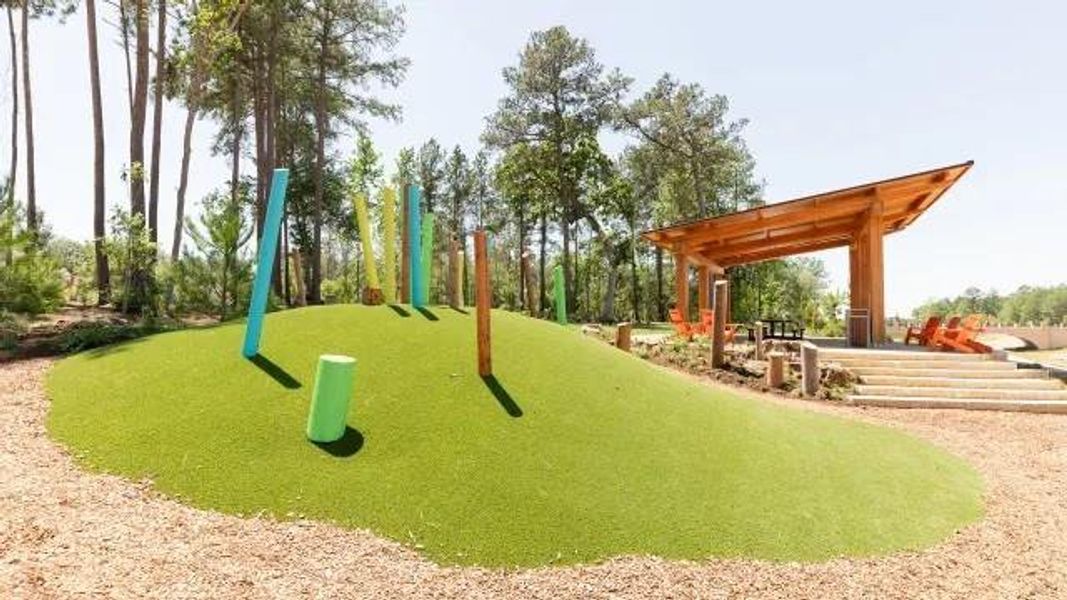 Community amenities in Evergreen, Conroe (Image 3).