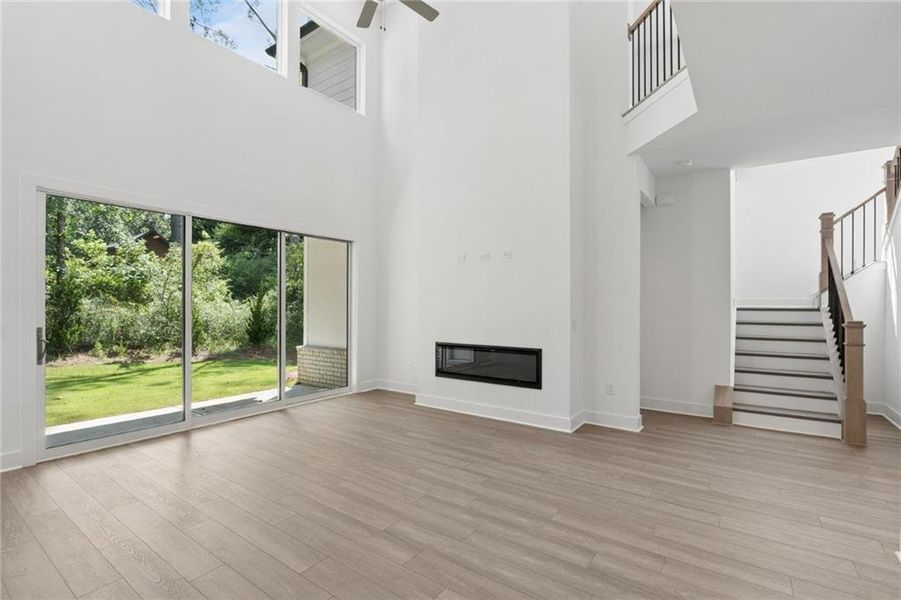 Spacious, unfurnished interior of a new home in Settingdown Farms, Cumming (Image 11).