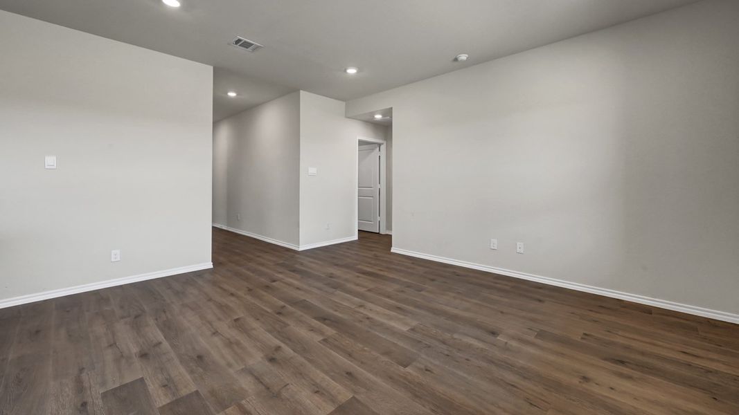 Spacious, unfurnished interior of a new home in Creeks at Burnett Trail, Canton (Image 26). Spacious, unfurnished interior of a new home in Creeks at Burnett Trail, Canton (Image 26).