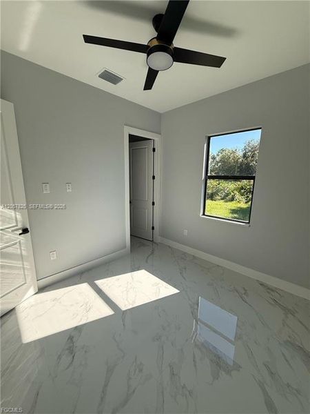 Spacious, unfurnished interior of a new home in , Lehigh Acres (Image 12).