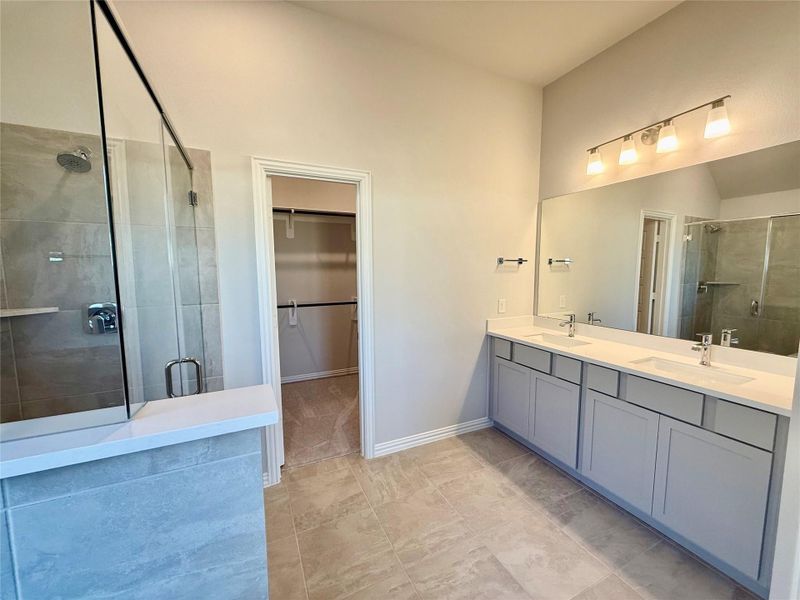 Furnished interior view inside a new home in Aldeana, Bonney (Image 4).