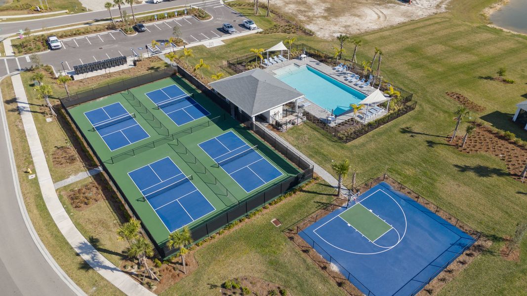 Community amenities in Crescent Lakes - Reserve Series, Punta Gorda (Image 8).