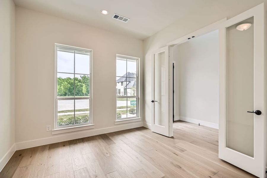 Plan 1641 Home Office Representative Photo