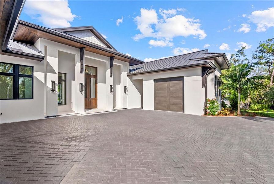 Exterior details and patio area of a home in , Sarasota (Image 39).