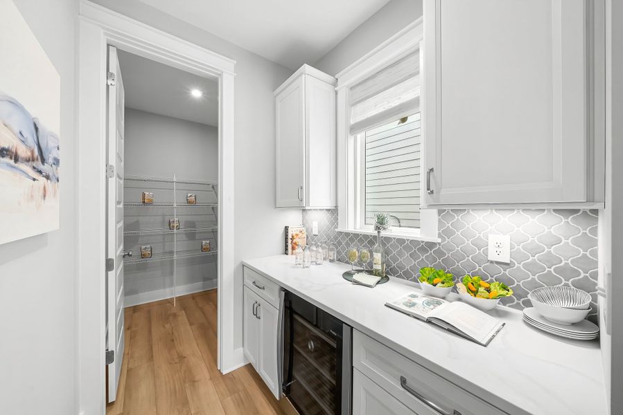 Representative furnished interior of a home built from the Ivy by Fischer Homes in Twin Lakes, Hoschton (Image 15).