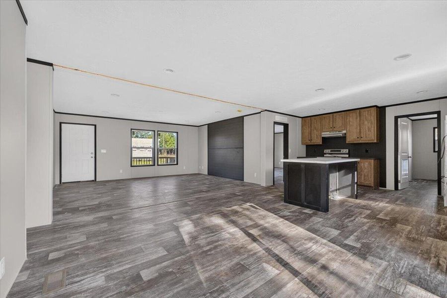 Spacious, unfurnished interior of a new home in , Cross (Image 33).