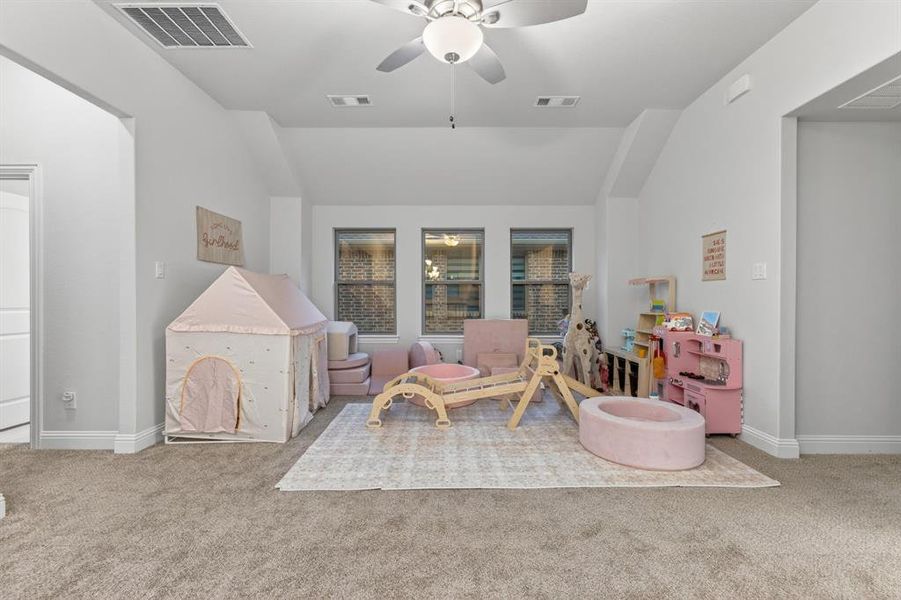 Furnished interior view inside a new home in Windsong Ranch, Prosper (Image 25). Furnished interior view inside a new home in Windsong Ranch, Prosper (Image 25).
