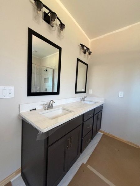 Furnished interior view inside a new home in Oakview, Pine Mountain (Image 4).