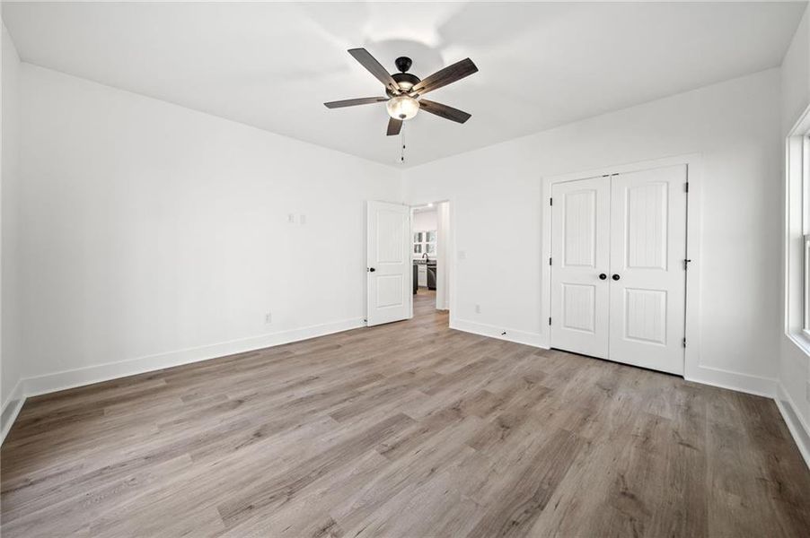 Spacious, unfurnished interior of a new home in , Ellijay (Image 28).