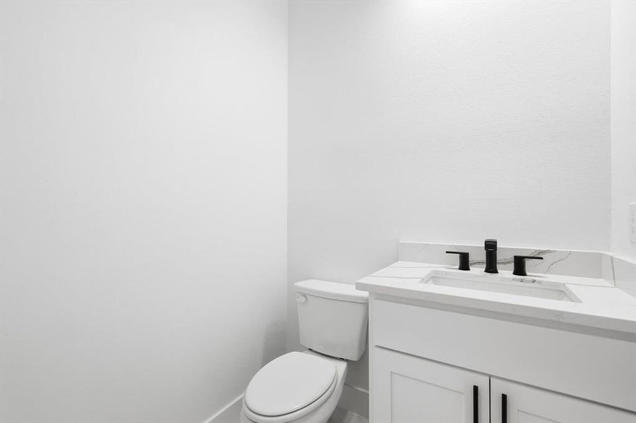 Furnished interior view inside a new home in , Gun Barrel City (Image 7).