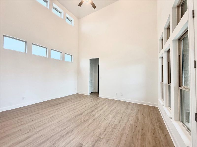 Spacious, unfurnished interior of a new home in Flora, Hutto (Image 14).