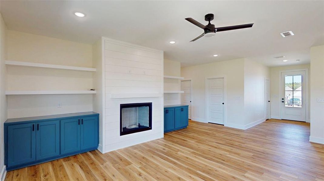 Spacious, unfurnished interior of a new home in , Bullard (Image 22).