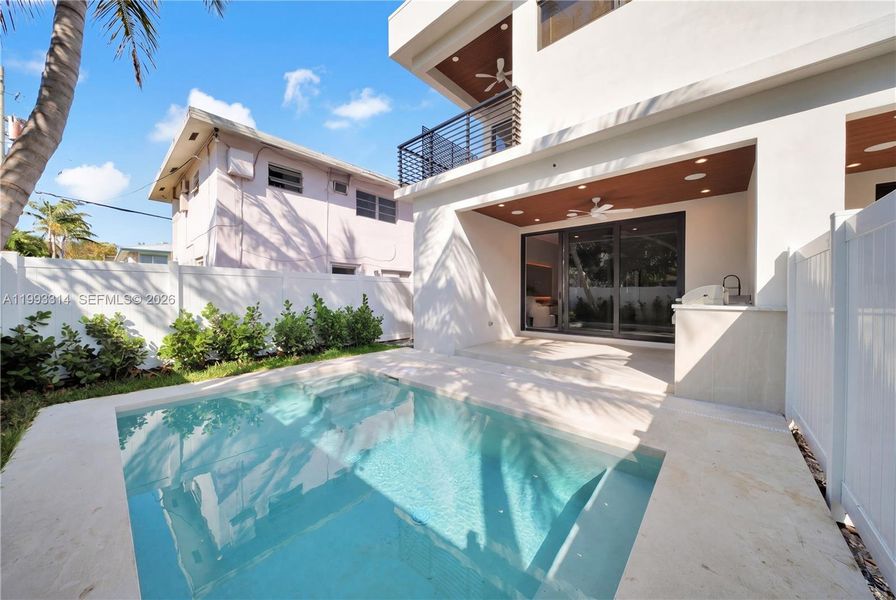 Exterior details and patio area of a home in , Fort Lauderdale (Image 26). Exterior details and patio area of a home in , Fort Lauderdale (Image 26).
