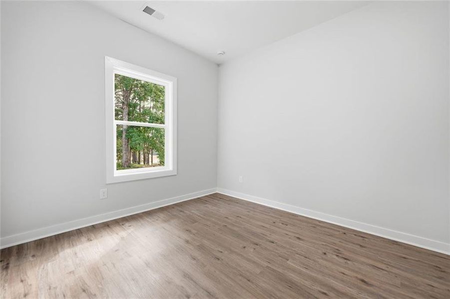Spacious, unfurnished interior of a new home in , Gainesville (Image 23).